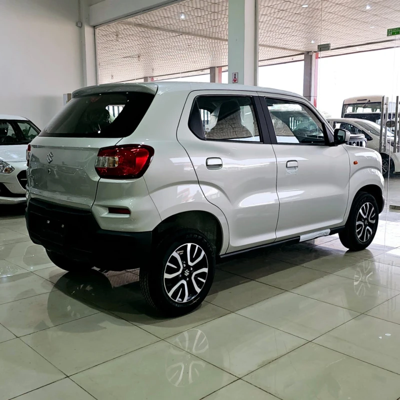 Suzuki S-Presso 1.0L MT Petrol